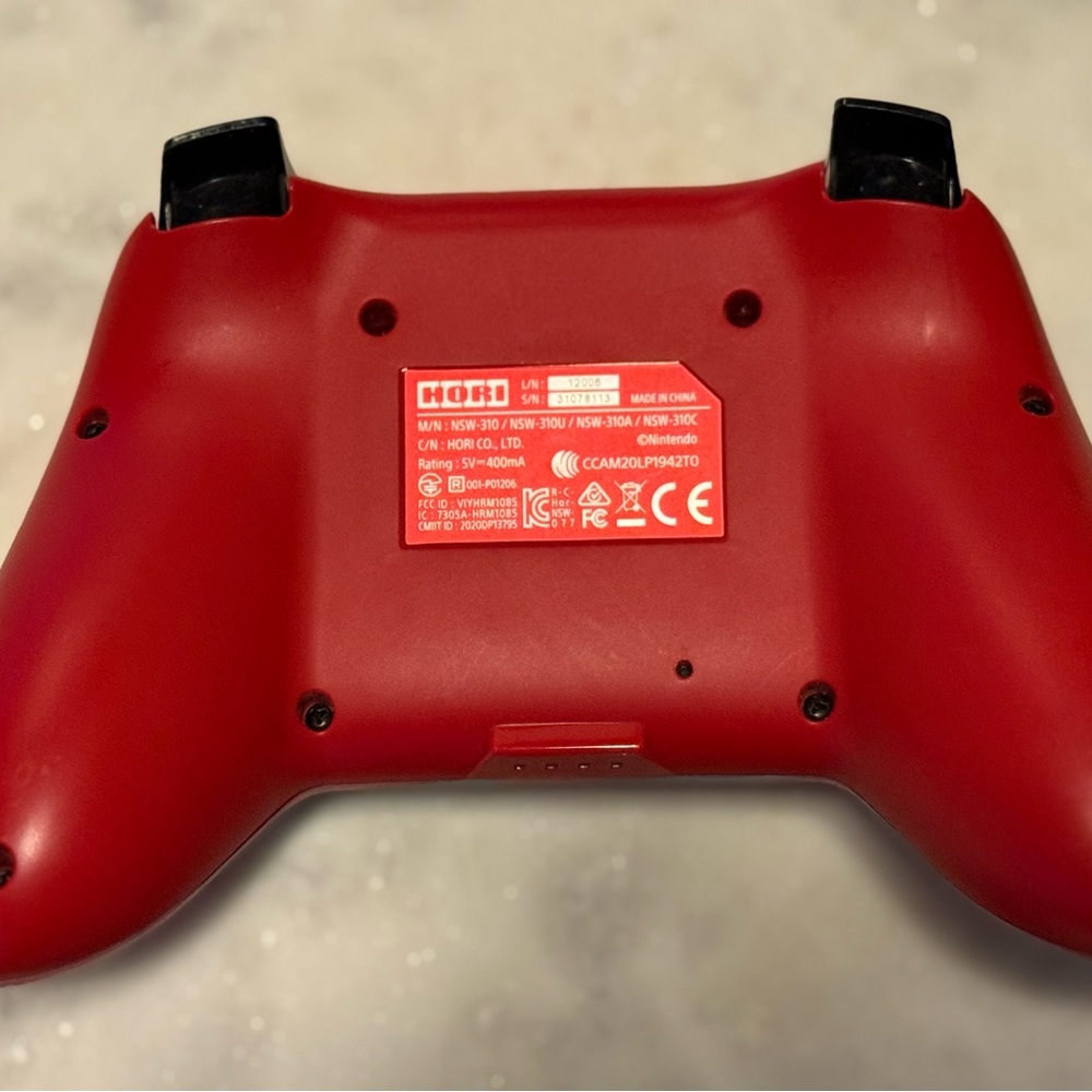 Nintendo Switch Controller with Mario Design - Picture 3 of 3